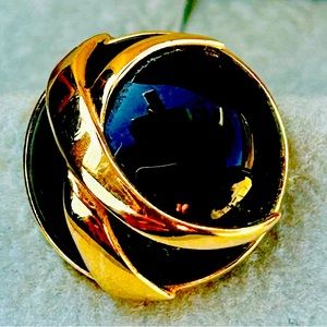 Vintage Fortunoff 14 k Gold and Onyx Earrings